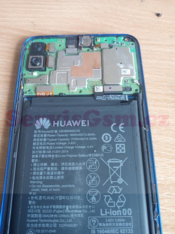 Huawei-honor-8x-kamera-nedokazala-zaostrit